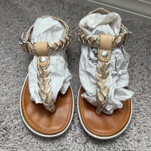 EUC American Eagle Braided Light Tan Sandals 6